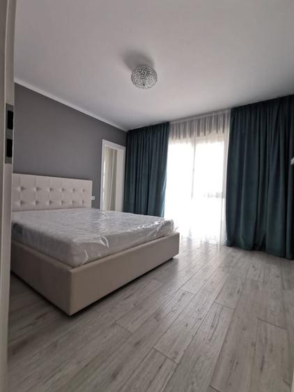 Casă cu 3 camere cu Canalizare în Dumbrăvița