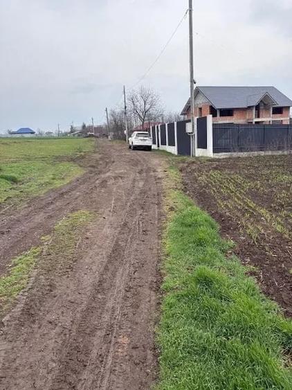 Teren de 2000 mp, în Negrea