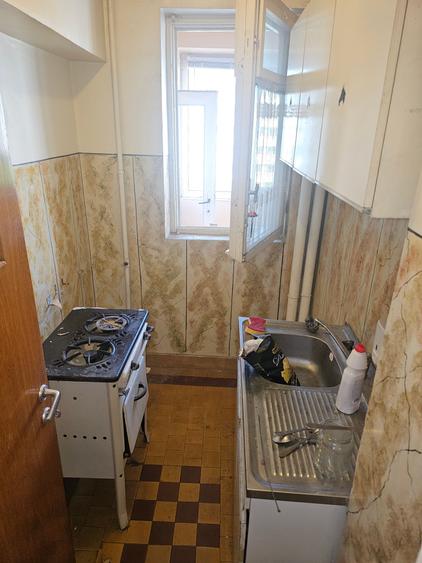 Garsonieră decomandată în Bucur Obor
