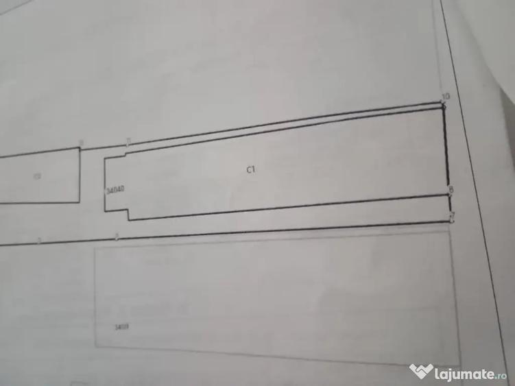 Casă cu 5 camere în Central