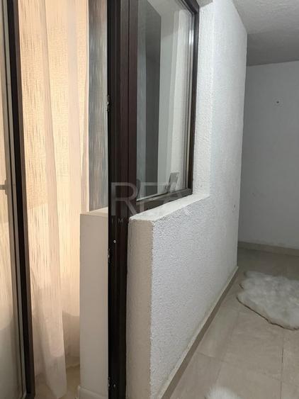Apartament cu 3 camere decomandat, mobilat în Berceni