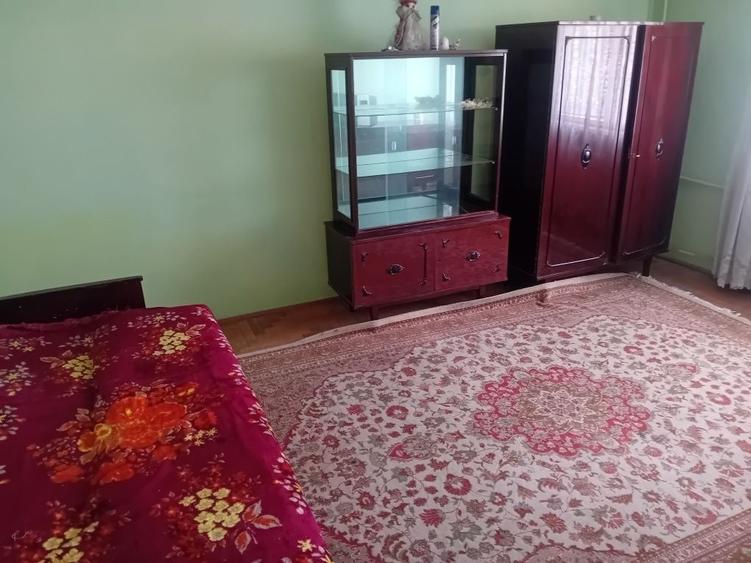 Apartament cu 2 camere decomandat în Precista