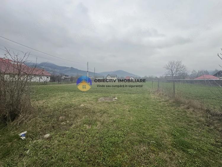 Teren de 1200 mp, în Vad