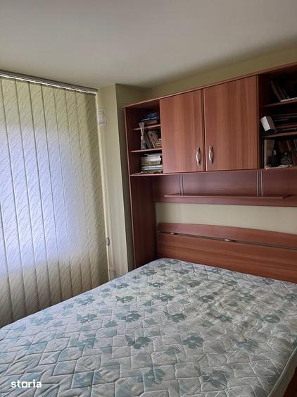 Casă cu 4 camere cu Teren 1035 Mp în Vadu Pașii