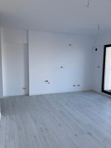 Apartament cu 3 camere decomandat în Pantelimon