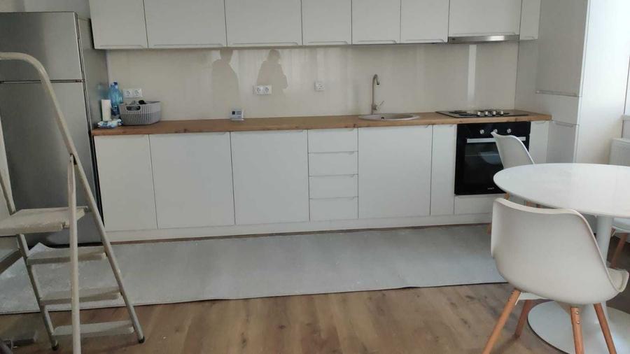 Apartament cu 2 camere semidecomandat în Florești