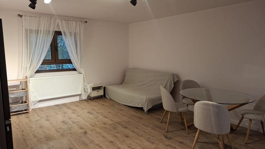 Casă cu 1 camere în Central