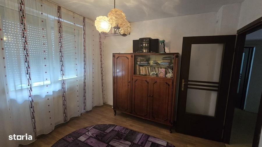 Apartament cu 4 camere în Central