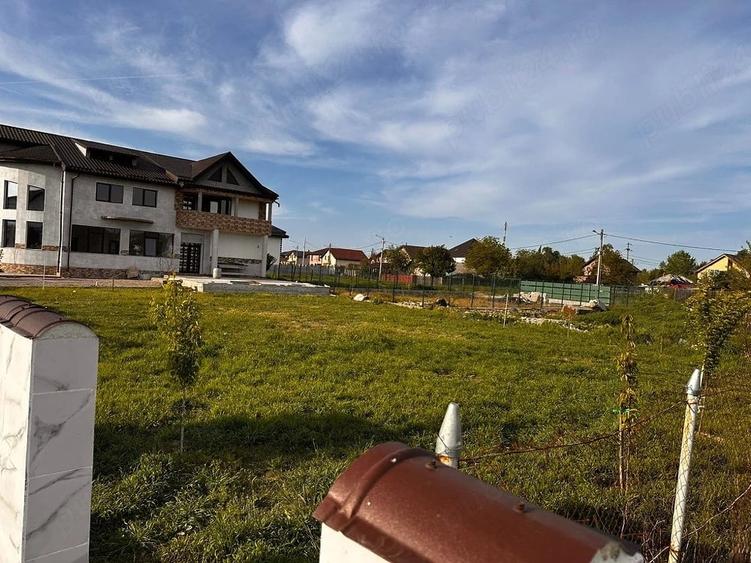 Teren de 400 mp, în Central