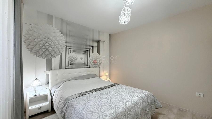 Apartament cu 2 camere decomandat, mobilat în Tractorul