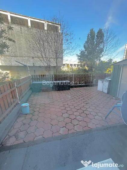 Apartament 3 camere si terasa mare metrou zona Obor