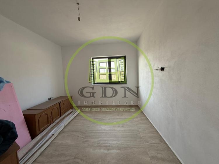 Casă individuală cu 3 camere cu Teren 500 Mp în Bariera Vâlcii