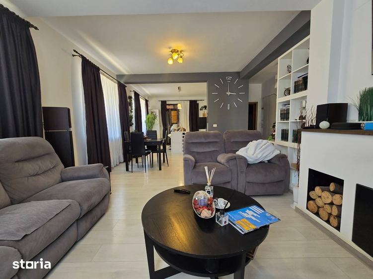 Casă cu 5 camere cu Teren 226 Mp în Fundeni