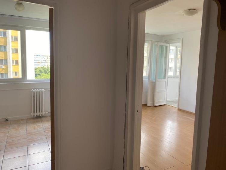 Apartament semidecomandat în Obor