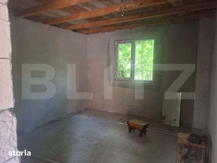 Casă cu 5 camere cu Teren 2100 Mp în Produlești