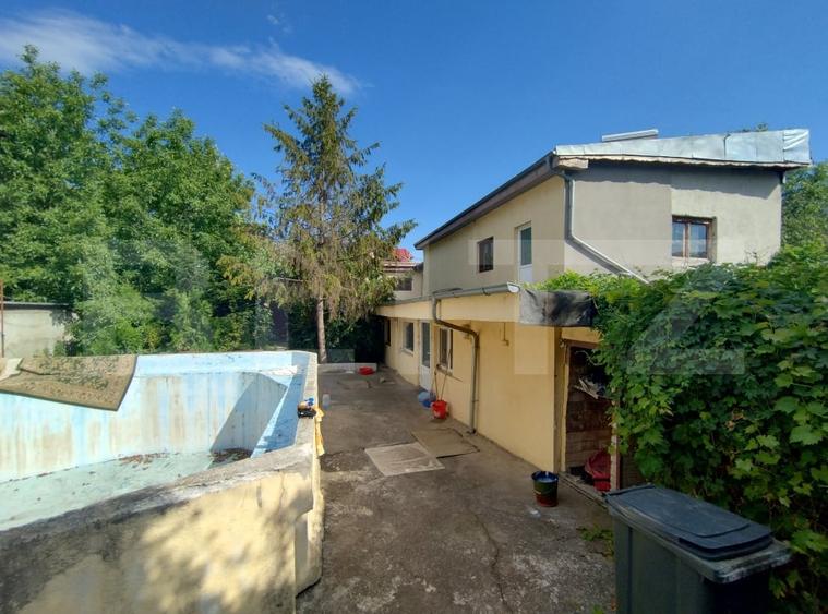 Casă individuală cu 5 camere cu Canalizare în 1 Mai