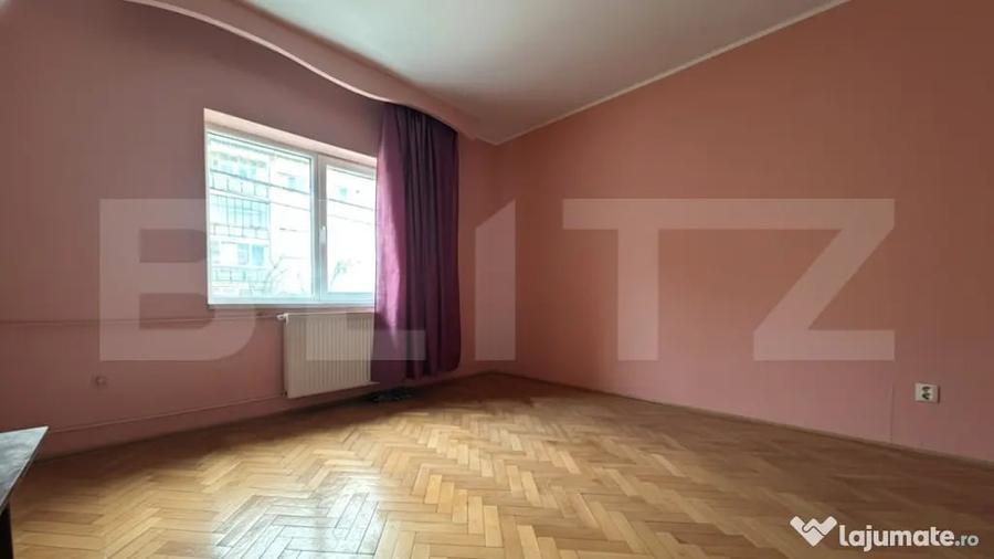 Casă cu 7 camere cu Teren 500 Mp în Iosia