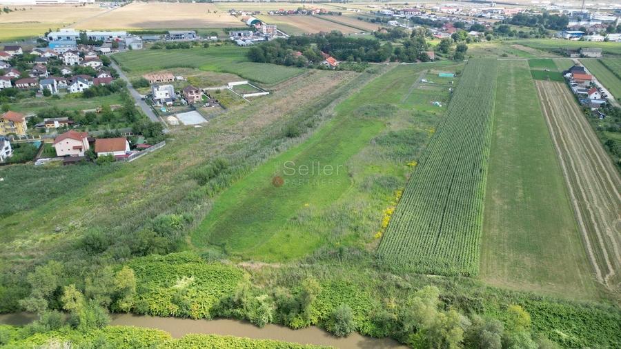 Teren Construcții intravilan de 1777 mp, în Stupini