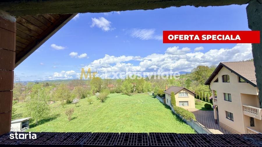 Casă cu Teren 4563 Mp în Bughea de Sus