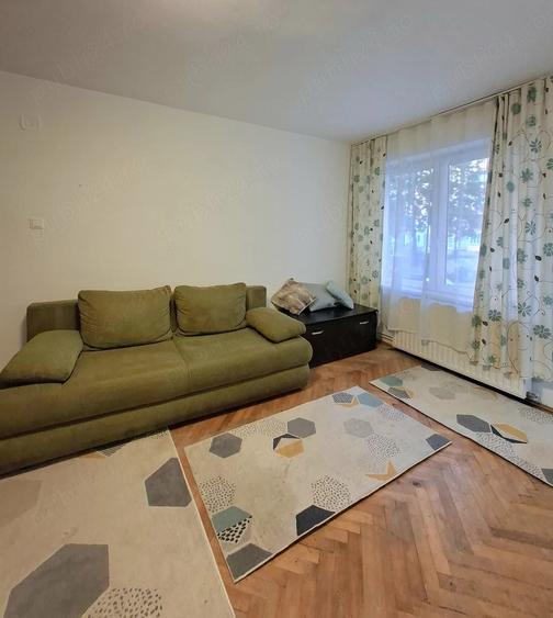 Apartament cu 3 camere decomandat în Tudor