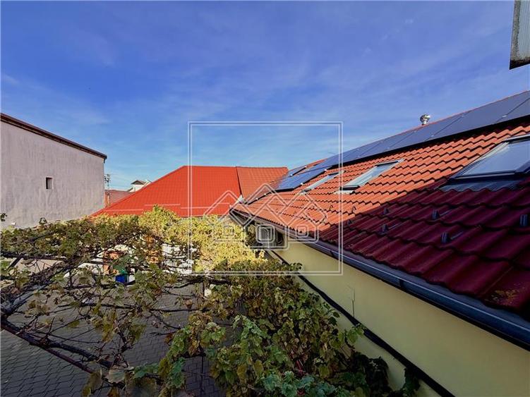Duplex cu 6 camere cu Canalizare în Terezian