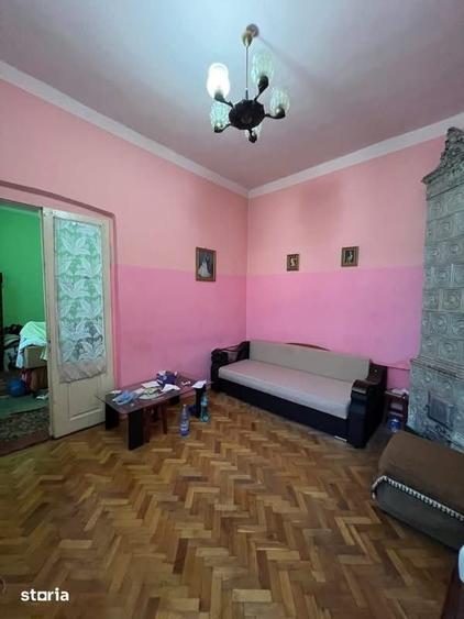 Casă cu 3 camere cu Teren 120 Mp în Calea București