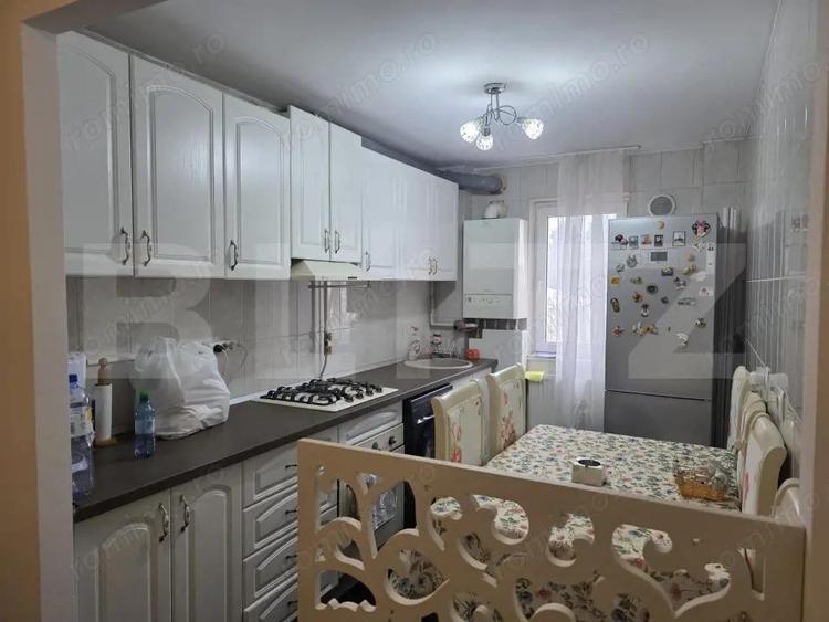 Apartament cu 2 camere semidecomandat în Micro 9