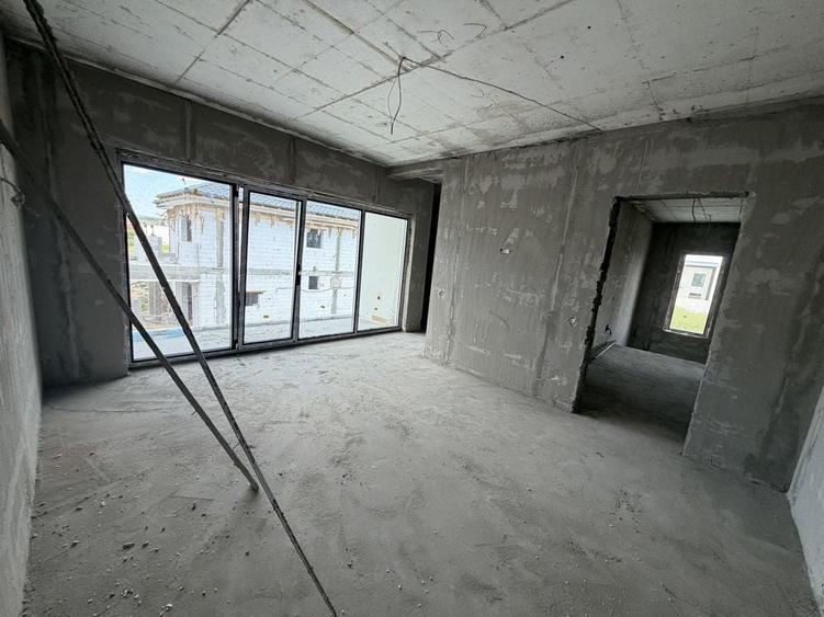 Casă cu 4 camere în Central
