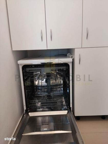 Apartament cu 3 camere în Păcurari