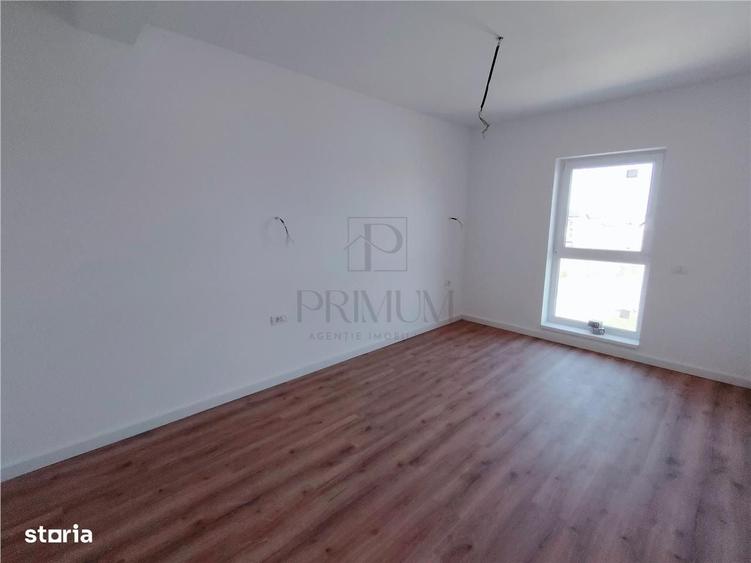 Casă cu 4 camere decomandat în Central