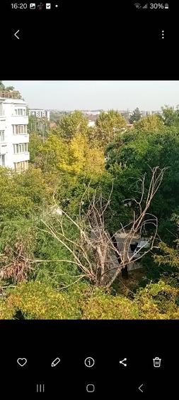 Apartament cu 4 camere decomandat în Doamna Ghica