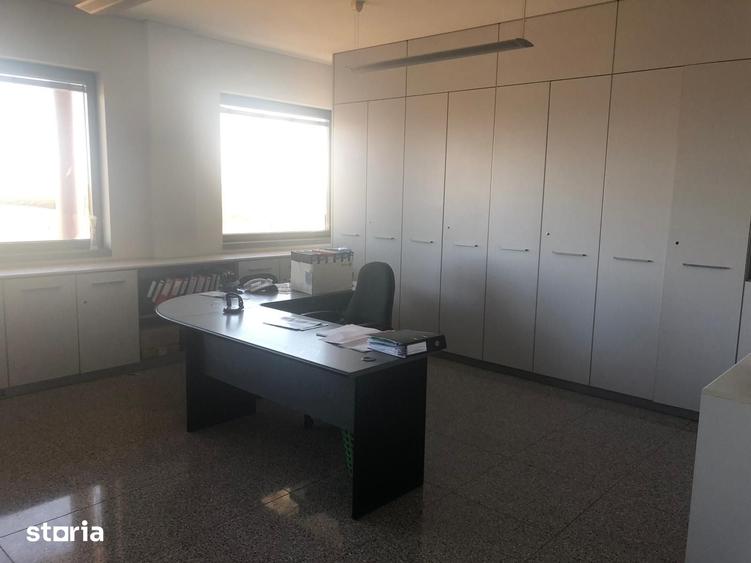 Spațiu comercial, de 32,729 mp, în Central