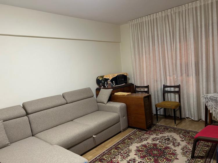 Apartament cu 2 camere decomandat în Alexandru cel Bun