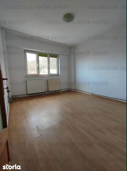 Apartament cu 3 camere decomandat în Valea Cetății