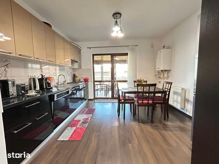 Casă cu 4 camere cu Teren 175 Mp în Central