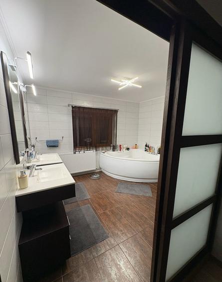 DUPLEX, proprietate exclusivista moderna functionala si cu stil, zona centrala - 14