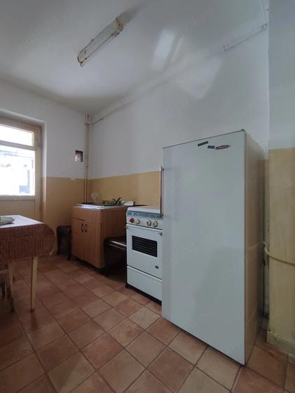 Apartament cu 2 camere decomandat în Negru Vodă