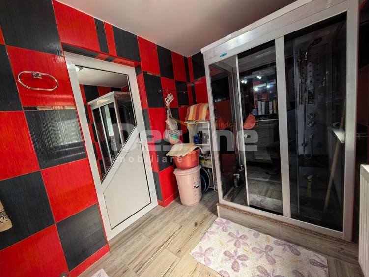 Casă individuală cu 5 camere cu Canalizare în Ciurea