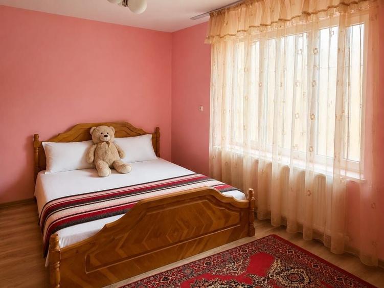 Casă cu 4 camere cu Teren 600 Mp în Central