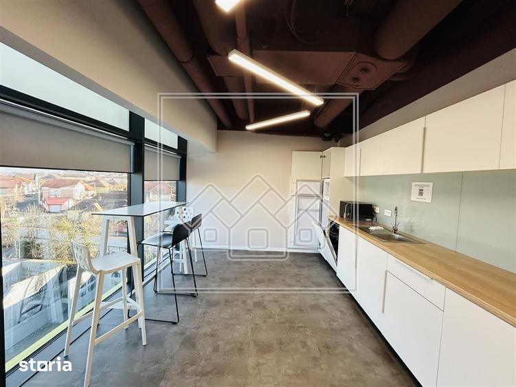 Spațiu comercial, de 330 mp, în Trei Stejari