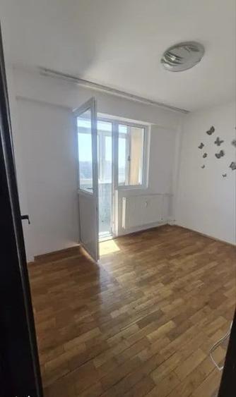 Apartament cu 2 camere semidecomandat în Pantelimon