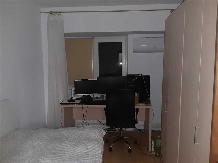 Apartament cu 3 camere decomandat în Păcurari