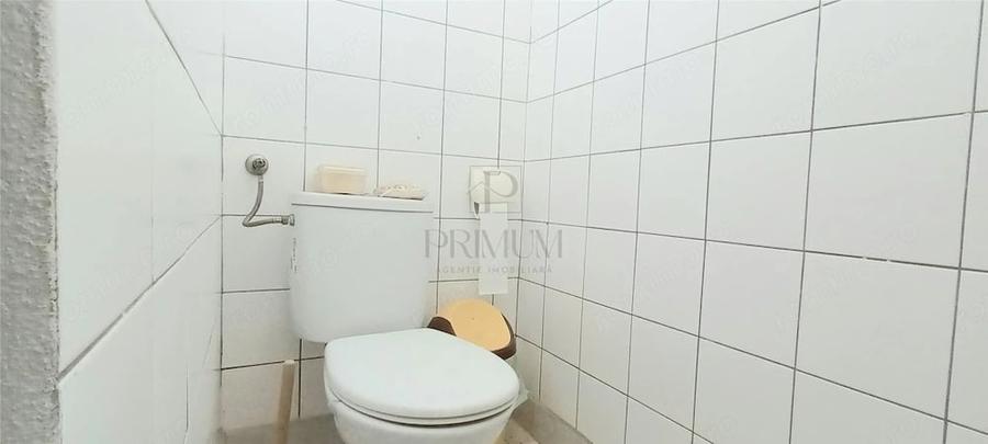 Spațiu comercial, de 363 mp, în Freidorf
