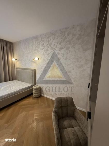Casă cu 5 camere cu Teren 110 Mp în Central