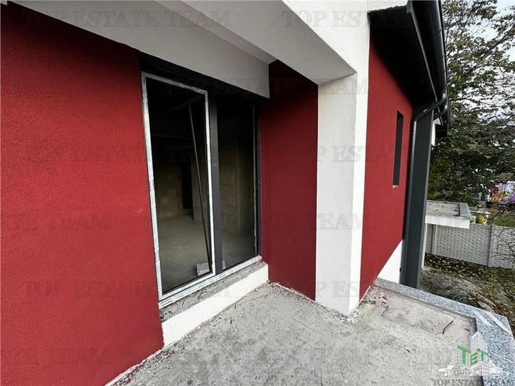 Duplex cu 5 camere cu Teren 250 Mp în Central