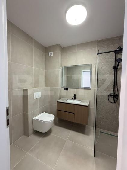 Apartament cu 2 camere semidecomandat în Florești