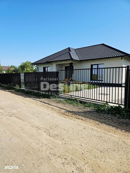 Casă cu 3 camere cu Teren 350 Mp în Bârnova