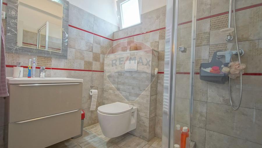 Casă individuală cu 4 camere cu Teren 284 Mp în Bartolomeu