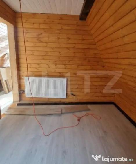 Casă cu 4 camere cu Teren 400 Mp în Tohanu Nou