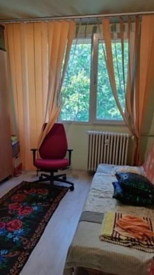 Apartament cu 2 camere decomandat în Brâncoveanu